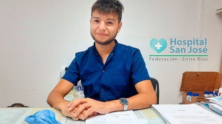 Juntaba latas para vivir y se recibió de médico: la historia del “doctor corazón” de Entre Ríos