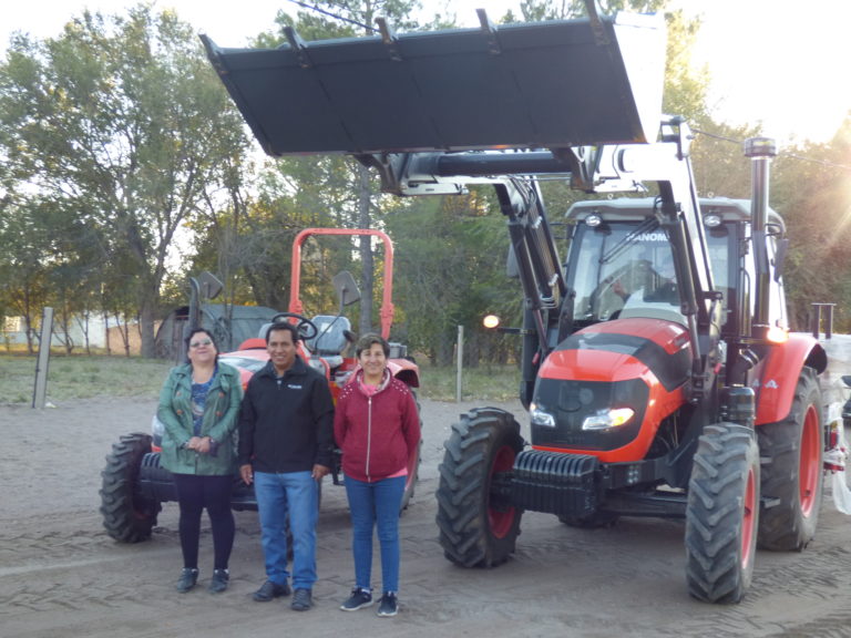 La municipalidad de La Humada sumó maquinaria para el proyecto de hortalizas y alfalfa en la localidad