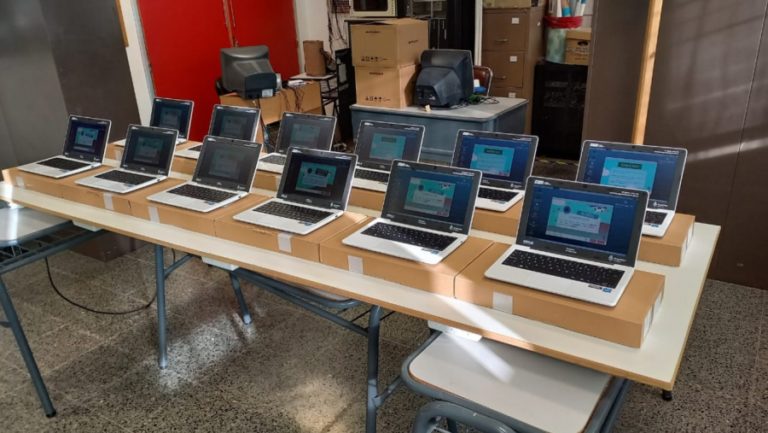 Colegios de General Pico recibieron 460 netbooks durante marzo