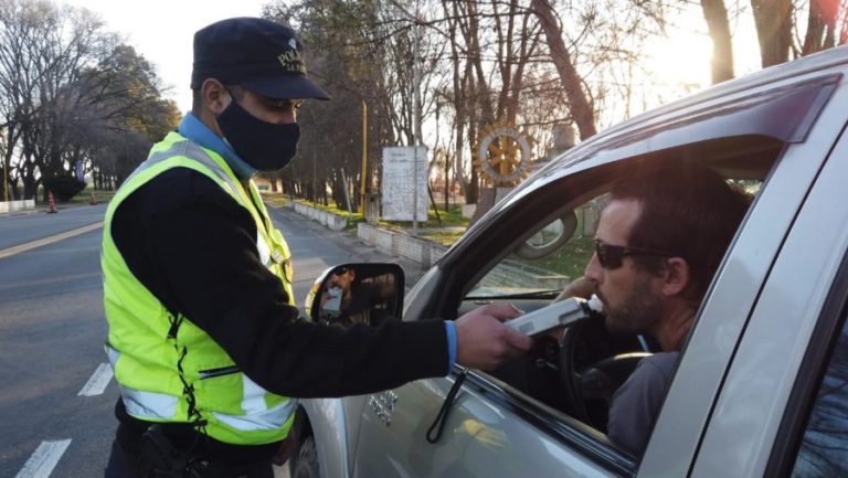 Controles de alcoholemia en La Pampa: algunos manejaban con 4 veces más de alcohol de lo permitido