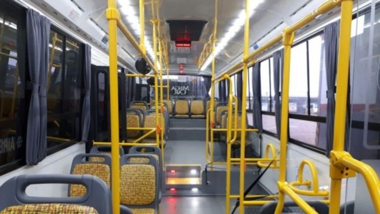 Liniers: viajó 15 kilómetros muerto en el colectivo porque pensaban que estaba dormido