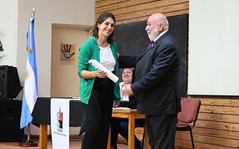 Graduados de General Pico recibieron sus diplomas en un emotivo nuevo acto de colación de la UNLPam