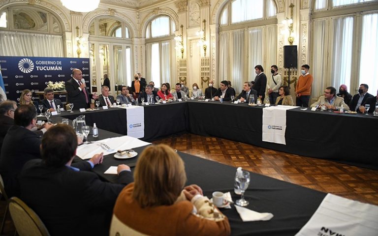 Encuentro de senadores del Frente de Todos en Tucumán: “El objetivo es trabajar en una agenda federal” indicó Bensusán