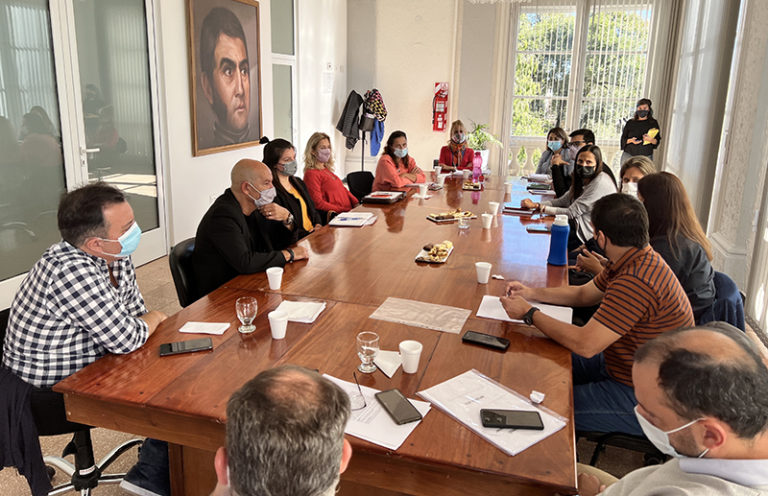 Se reunieron autoridades para diagramar acciones contra la violencia juvenil en los barrios de General Pico