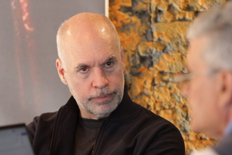 “La Argentina tiene graves problemas estructurales, pero es la falta de responsabilidad del gobierno la que empeora la situación”, expresó Larreta