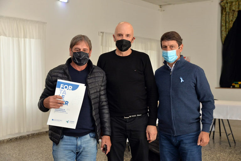 Entregaron actas de protección de viviendas y capacitaron a instituciones de Trenel