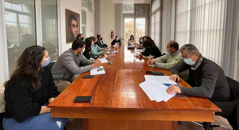 Avanzan las reuniones para abordar temas relacionados con la ley de plaguicidas