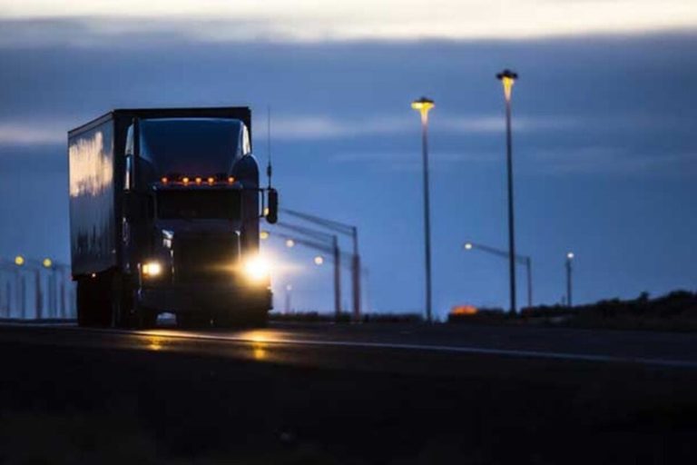 Comodoro Rivadavia: un camionero ayudó a una víctima de trata a escapar de sus secuestradores
