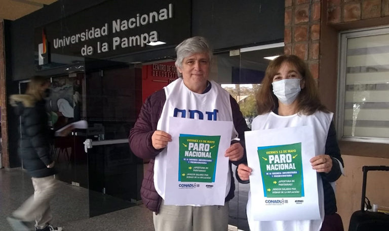 Docentes universitarios convocan a un paro nacional para este viernes: “El lema de la convocatoria es ningún salario por debajo de la inflación”