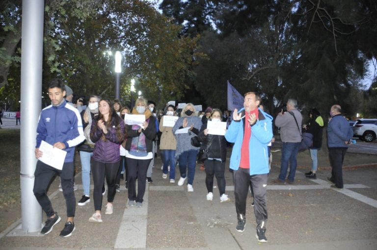 Agresión de una alumna a docentes en General Pico: “Ya hubo varios casos, hay que empezar a reflexionar porque es muy grave lo que pasó”