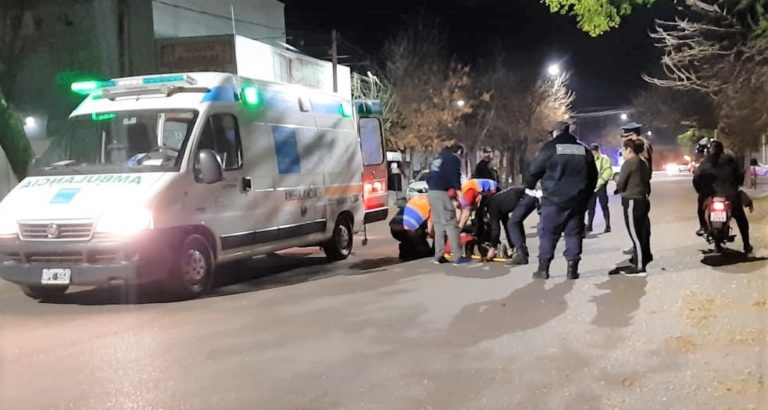 Encontraron a un hombre tirado en la calle en General Pico, lo trasladaron al Hospital y la Policía investiga qué le sucedió