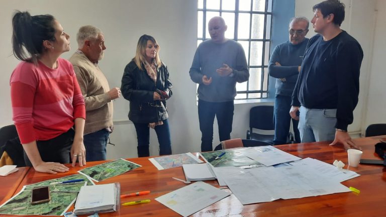 Gobierno y municipio planifican el desarrollo estratégico de Metileo