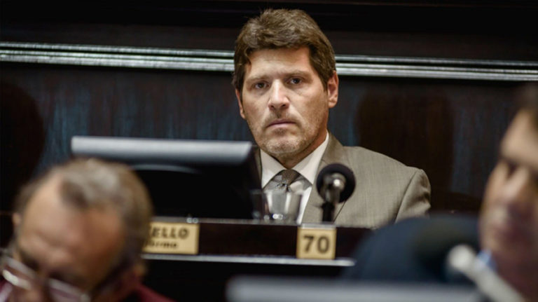 Tras la decisión del Gobierno porteño, un diputado de Espert presentó un proyecto para prohibir el lenguaje inclusivo en escuelas de la provincia de Buenos Aires