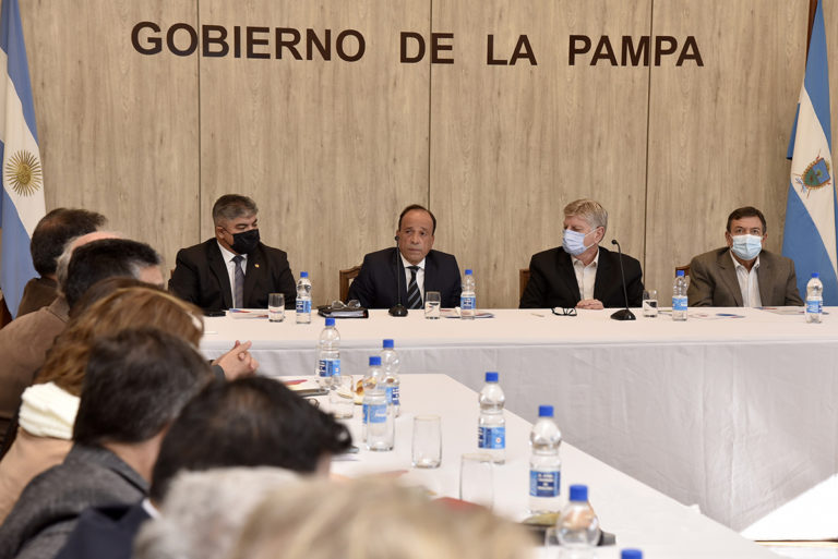 Ziliotto encabezó la firma de convenios del programa “Seguridad ciudadana en tu municipio”: “Esta es una política integral que hoy se pone en marcha”