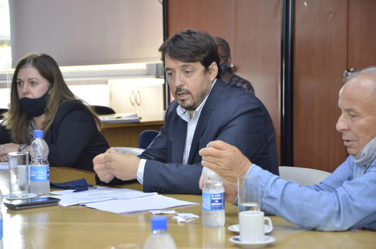 Avanza la repavimentación en General Pico: “En calle 9 se propuso una mejora radical ya que se saca el asfalto envejecido y se coloca uno nuevo”