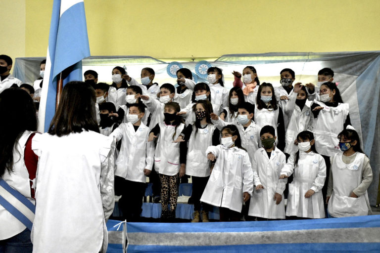 Emotivo acto y promesa durante el Día de la Bandera en la Escuela 259: “Hablar de Belgrano es hablar del símbolo de unidad nacional”
