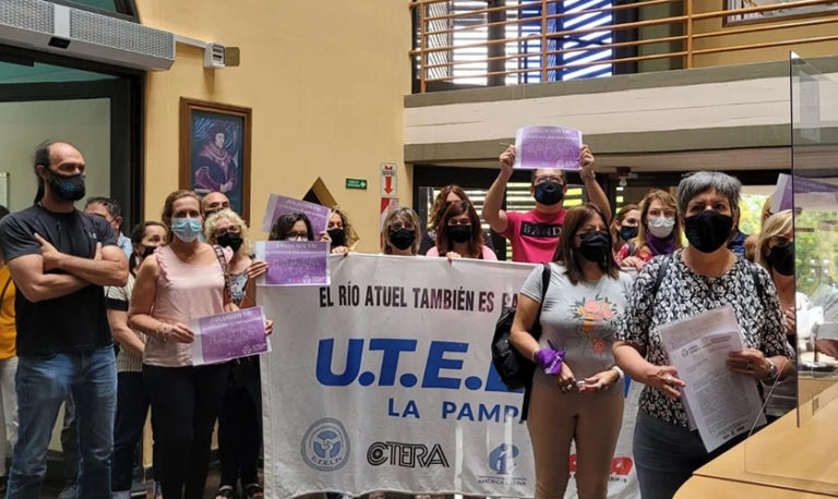 Tras la agresión sufrida por una docente en Santa Rosa, la UTELPa volvió a reclamarle al Gobierno provincial: “La escuela sola no puede”