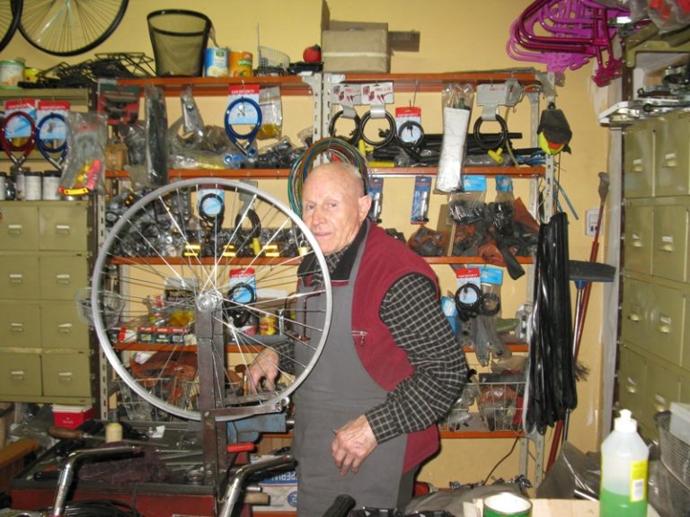 Falleció el querido vecino Clemente Francisco Steierd: “El señor de la bicicleta” de General Pico