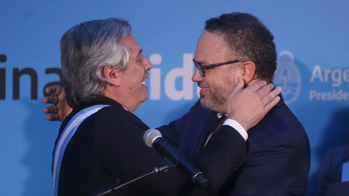 Alberto Fernández le pidió la renuncia al ministro Kulfas por un ‘off the record’ en el que atacan a Cristina Kirchner