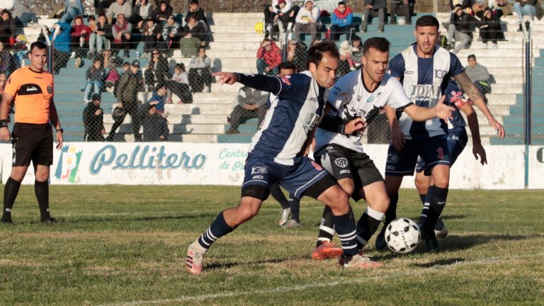 Primera B: Victorias de Pico FBC y Deportivo Ranqueles