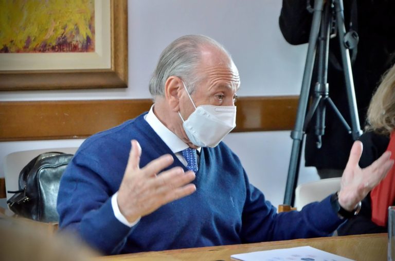 El ministro Kohan argumentó el proyecto de Telemedicina afirmando que “si la medicina no es oportuna en el tiempo, no es una medicina eficiente”