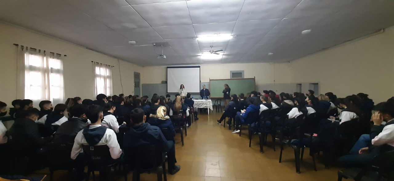 Educación + Justicia: funcionarios piquenses dieron una charla para alumnos en Intendente Alvear