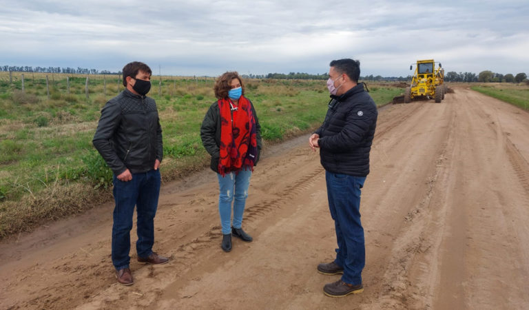 Trabajos en la red terciaria: “El programa llega a todo el territorio, la red de caminos rurales supera en su conjunto los 18 mil kilómetros”