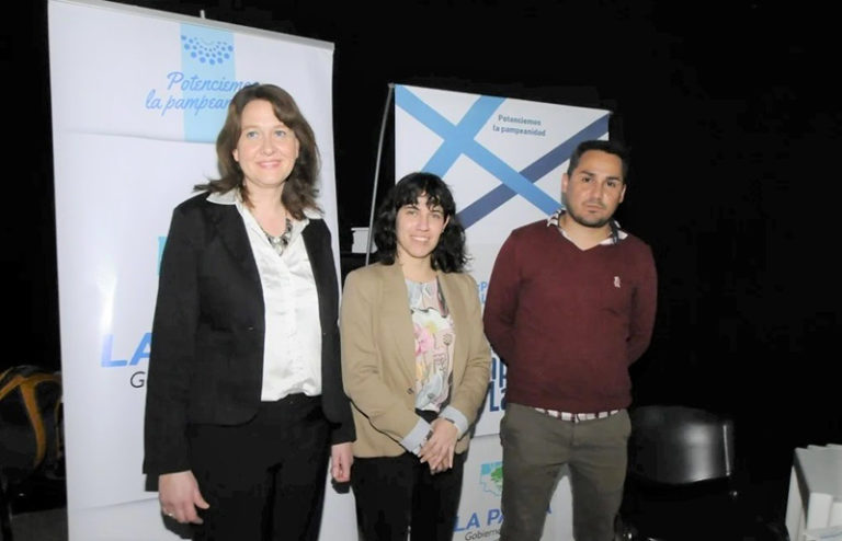Avanzan los talleres para emprendedores pampeanos: “Siempre tratamos de acompañar y potenciar” remarcó la directora de microemprendimientos, Alejandra Galán