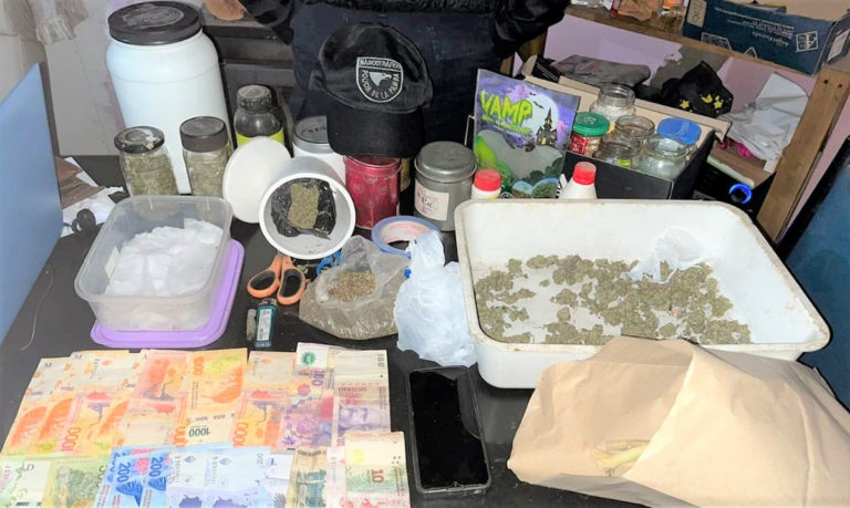 Cuatro allanamientos y secuestro de droga en General Pico y Toay: Un detenido