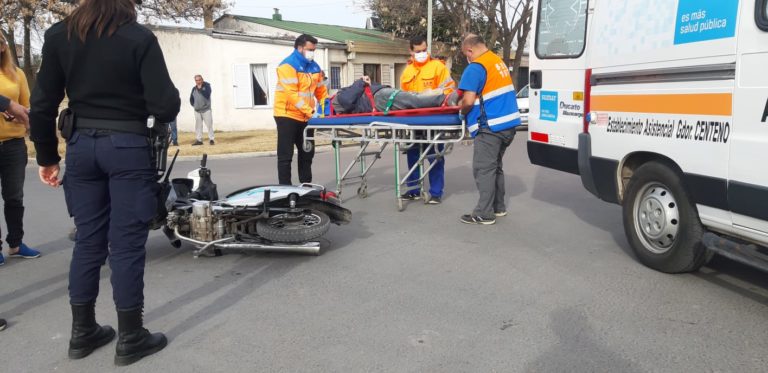 Un motociclista fue asistido por el SEM y trasladado al hospital local
