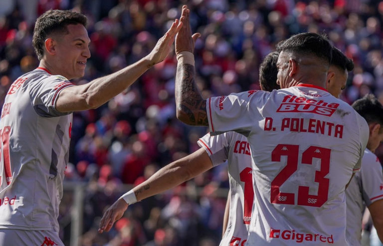 Facundo Agüero hizo un gol y una asistencia en la gran goleada de Unión en Santa Fe
