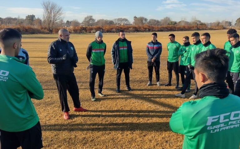 Comenzó la “era” de Marcelo Pontiroli en Ferro, que ya piensa en Desamparados