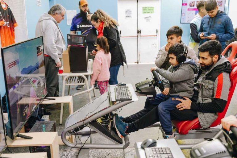 Más de 3 mil personas disfrutaron de la “Fan Expo La Pampa” en 25 de Mayo
