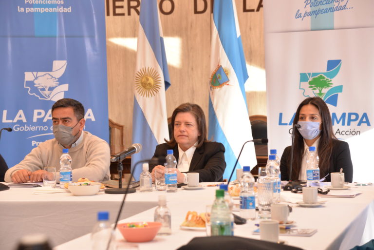 Presentaron un informe técnico sobre la situación rural pampeana durante el encuentro de la Mesa Agropecuaria