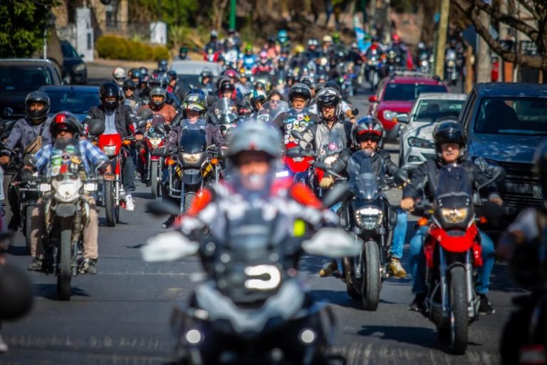 El reclamo de cientos de motociclistas por el docente salteño muerto en Bolivia: “Justicia y reciprocidad”