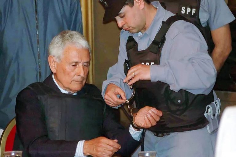 Murió el represor Miguel Etchecolatz a los 93 años