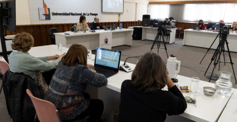 El Consejo Superior de la UNLPam respaldó la política salarial de Oscal Alpa para el sector docente y no docente