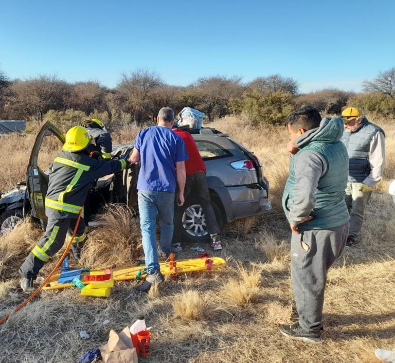 Vuelco en ruta provincial 55 en el límite de La Pampa y San Luis dejo una persona herida