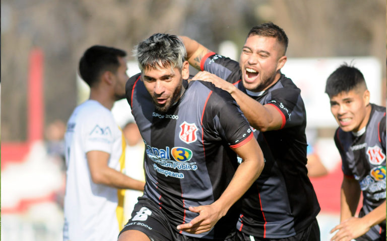 Costa fue superior y ganó en su cancha, en tanto el clásico de Castex quedó en manos de Estudiantil