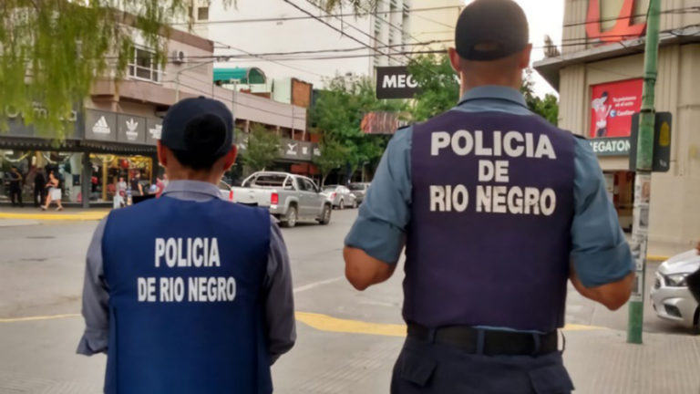 Estudiante pampeana de 19 años permanece internada en grave estado tras sufrir una golpiza durante un robo en Cipolletti