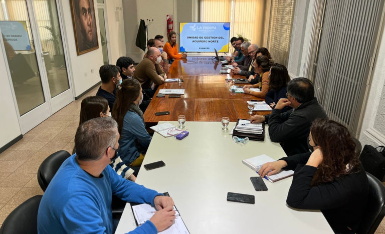 General Pico fue sede de una nueva reunión de la Unidad de Gestión del Acuífero Norte: “Debemos pensar el proyecto desde la región, no desde un único punto de vista”