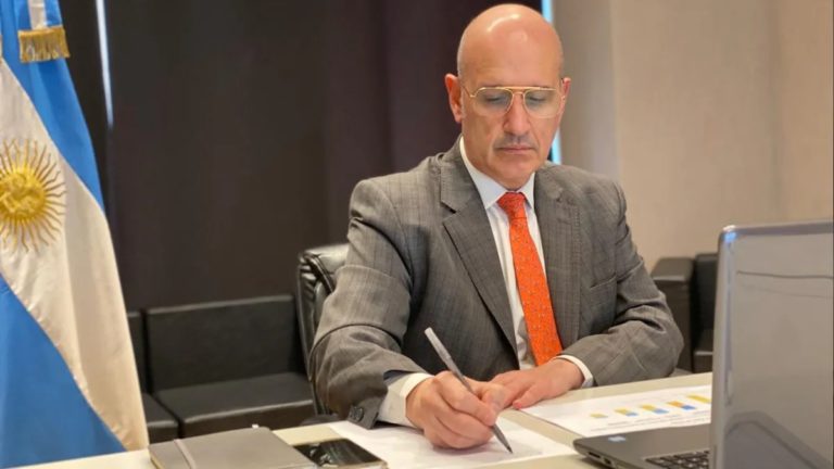 Tras la renuncia de Martín Guzmán, también se fue el Secretario de Hacienda