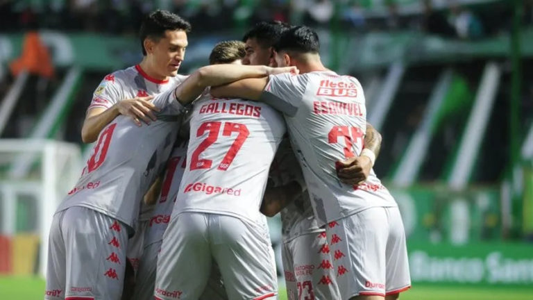 Con la presencia de los piquenses Julián Palacios y Facundo Agüero, Unión le ganó un partidazo a Banfield