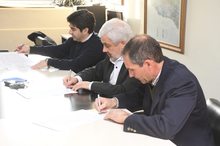 El Gobierno ejecutará obras de saneamiento en Villa Mirasol, Lonquimay y Sarah