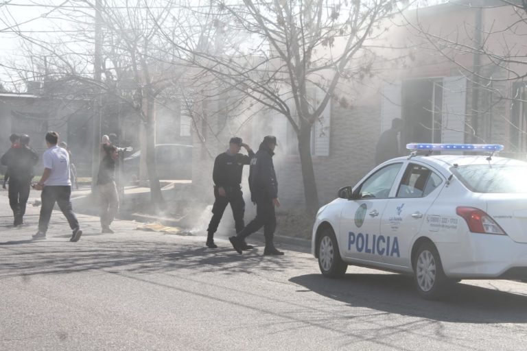 Bomberos trabajó en un principio de incendio de vivienda