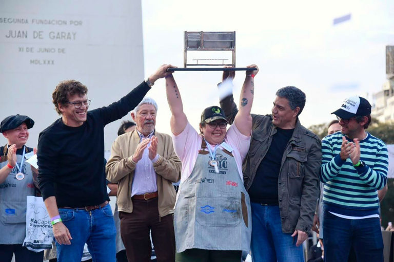 “Las parrillas hicieron historia”: Quién es la primera mujer en ganar el Campeonato Federal del Asado