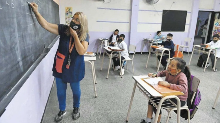 La Ciudad de Buenos Aires les quitará el plan social a los alumnos que no vayan a la escuela