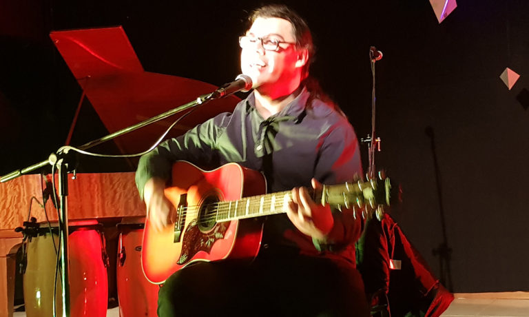 Exitosa presentación de Gabriel Cuello en el Centro Cultural Maracó y ahora será el turno de Matías Bonavitta