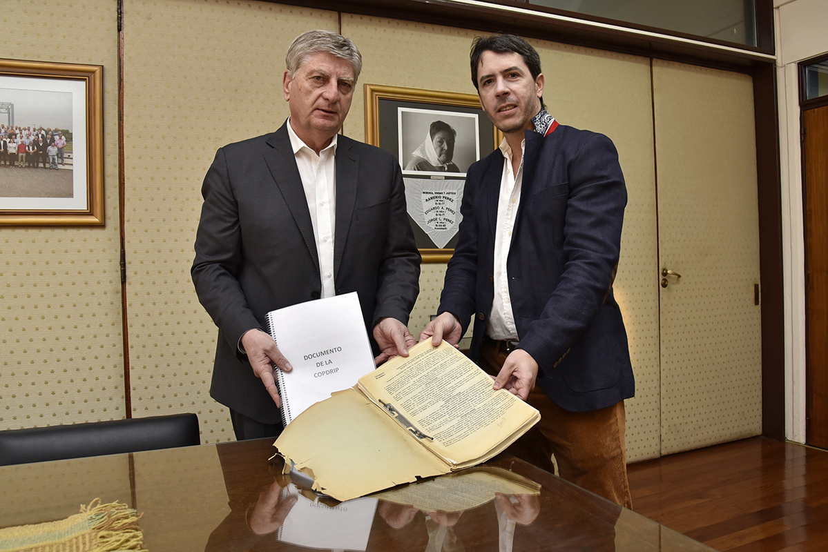 Berhongaray le entregó a Ziliotto documentación original de la COPDRIP y sería declarada “patrimonio histórico”