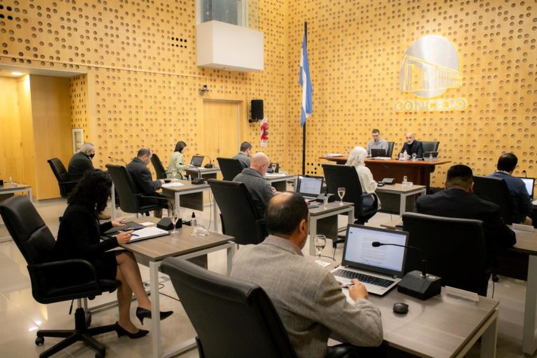 Sesionó el Concejo: aprobación para la instalación de nuevos cajeros, cambios de sentido de circulación y aprobación de varios convenios